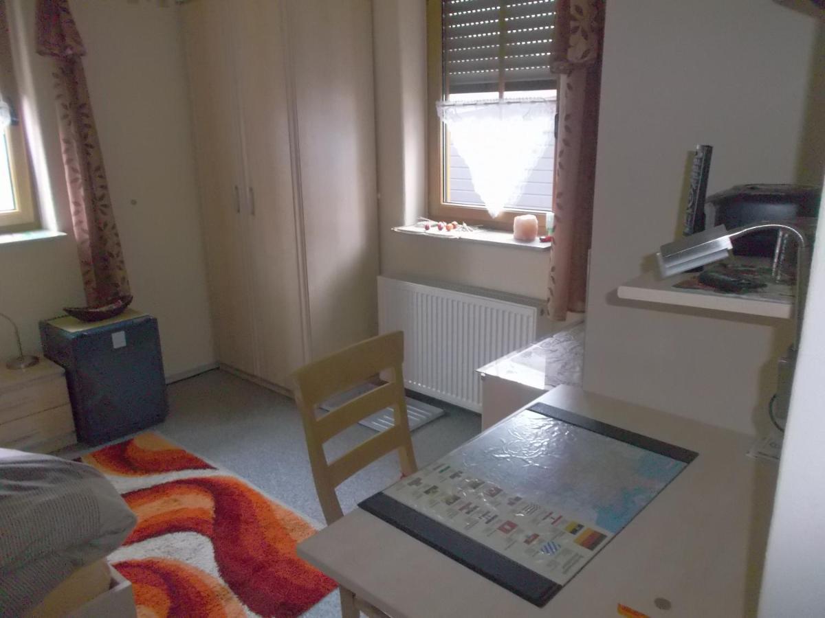 Pension/Fewo E. Tschernach Treuchtlingen Εξωτερικό φωτογραφία